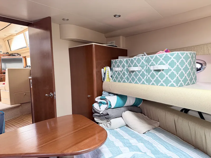 Slide: The Image of Meridian 368 MOTORYACHT 2005 - 23