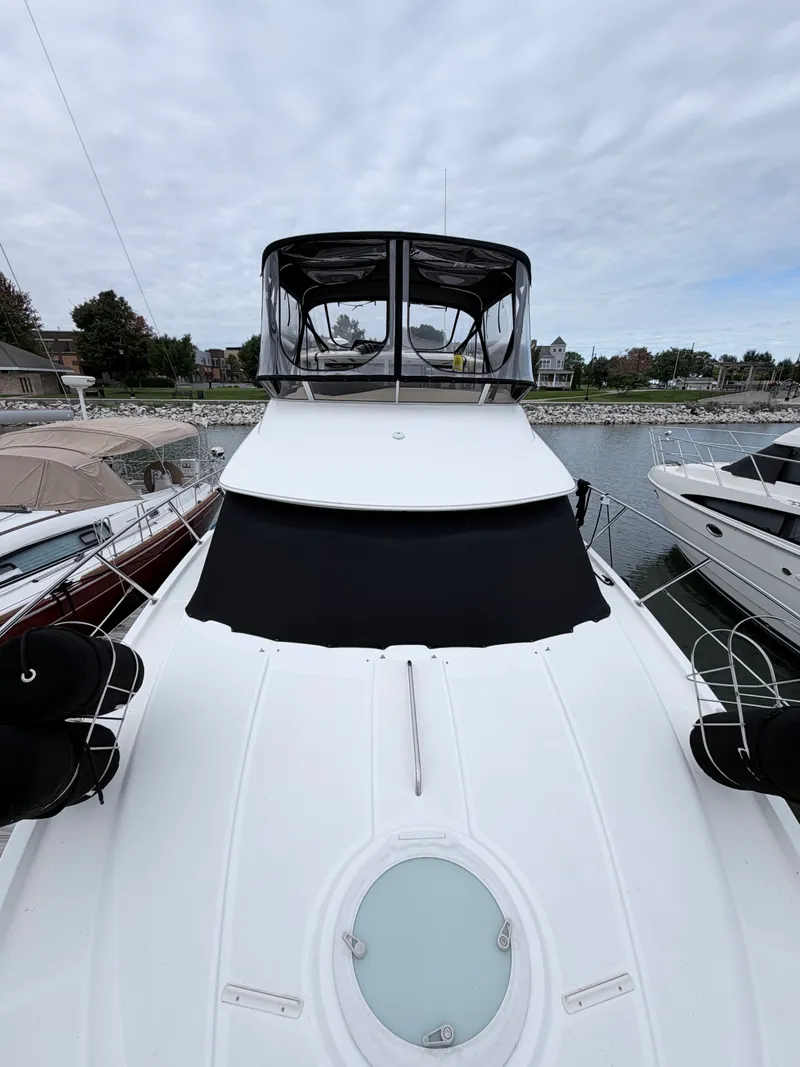 Slide: The Image of Meridian 368 MOTORYACHT 2005 - 15