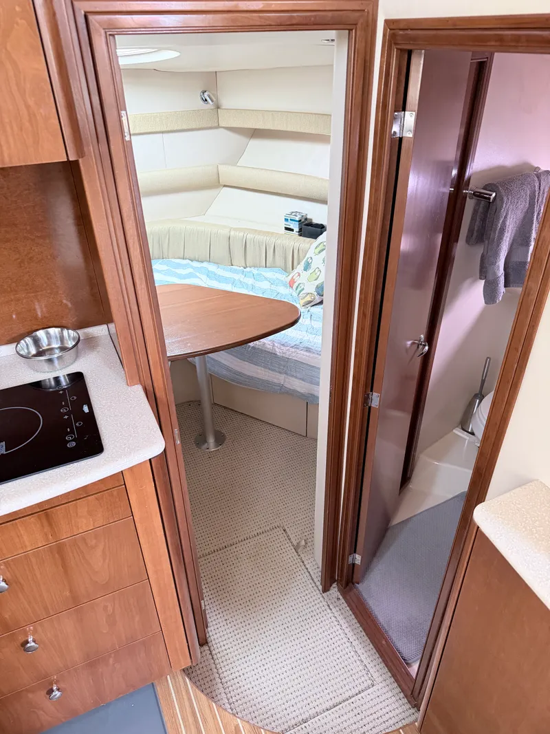 Slide: The Image of Meridian 368 MOTORYACHT 2005 - 26