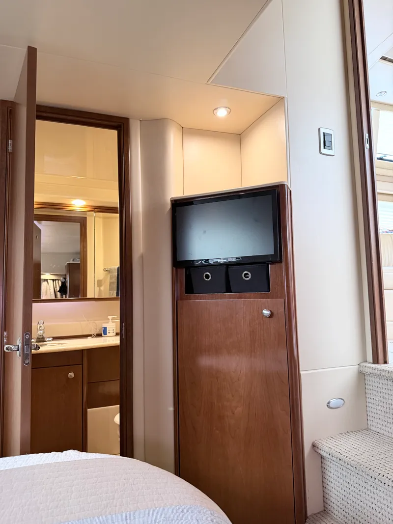Slide: The Image of Meridian 368 MOTORYACHT 2005 - 41