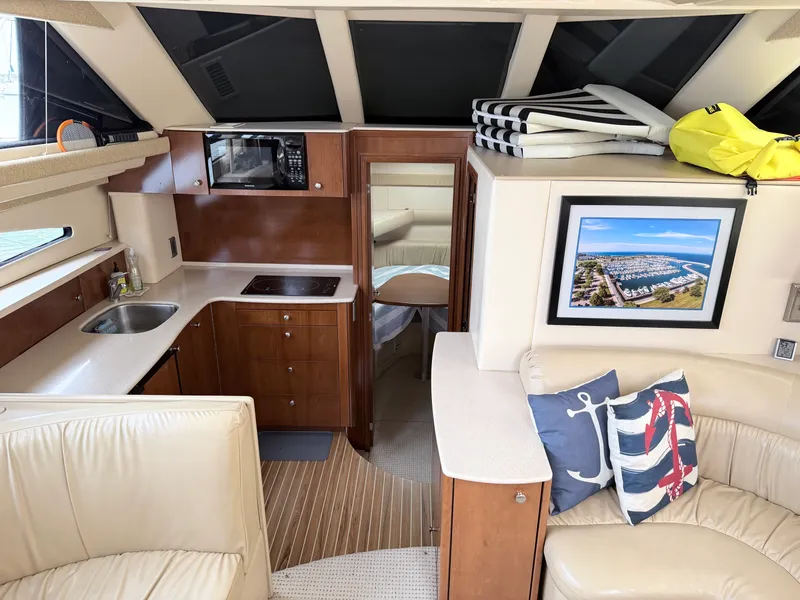Slide: The Image of Meridian 368 MOTORYACHT 2005 - 28