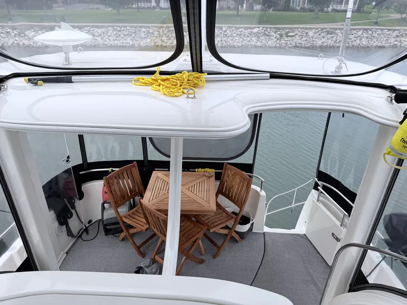 Slide: The Image of Meridian 368 MOTORYACHT 2005 - 18