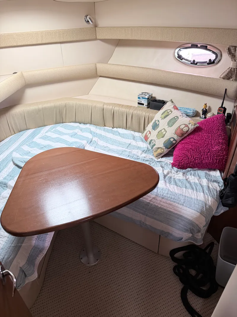 Slide: The Image of Meridian 368 MOTORYACHT 2005 - 21