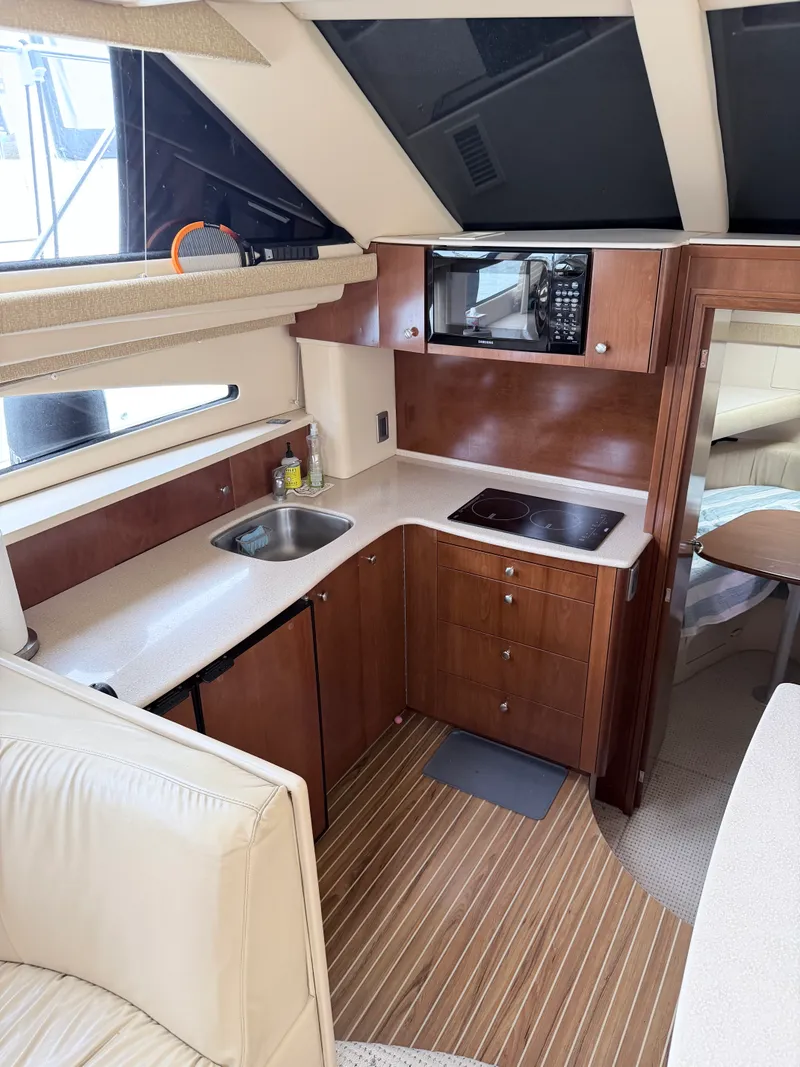 Slide: The Image of Meridian 368 MOTORYACHT 2005 - 27