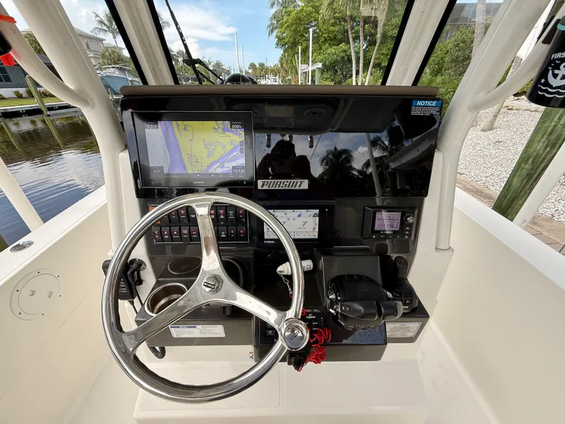 Slide: The Image of Pursuit S 268 SPORT 2021 - 16