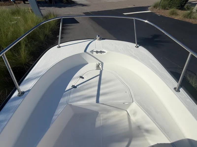 Slide: The Image of Boston Whaler 170 MONTAUK 2012 - 11