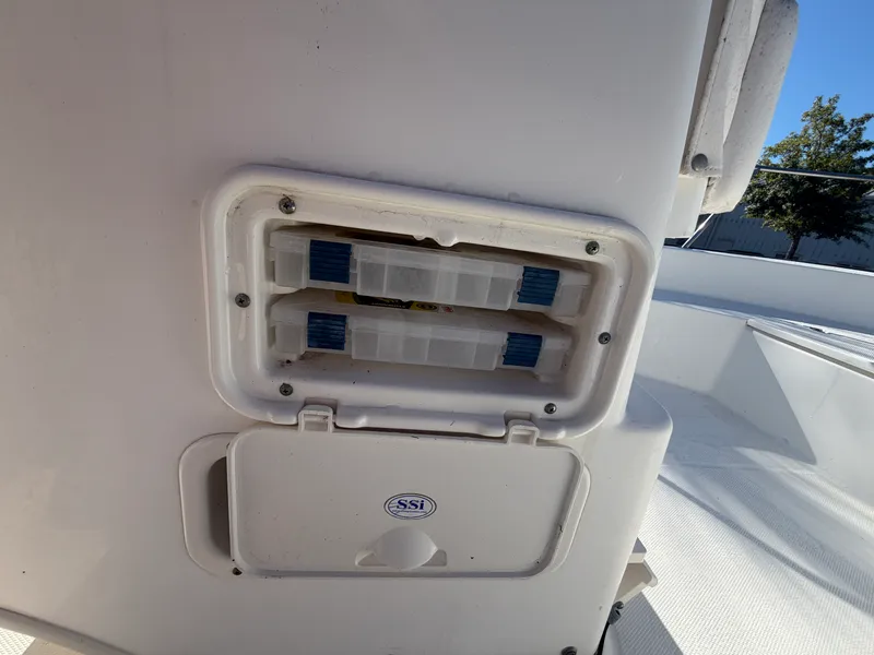 Slide: The Image of Boston Whaler 170 MONTAUK 2012 - 14