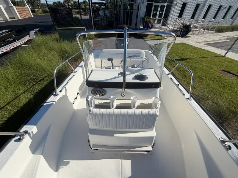Slide: The Image of Boston Whaler 170 MONTAUK 2012 - 10