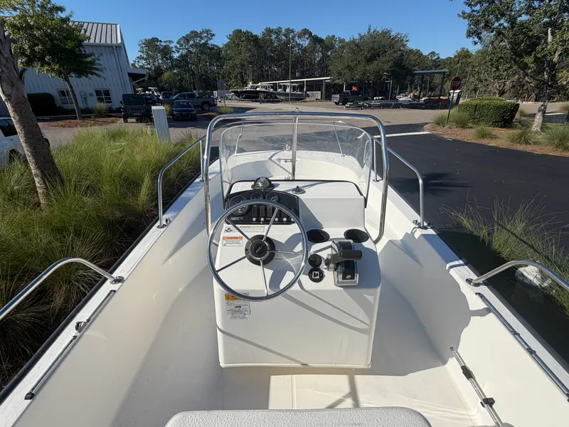 Slide: The Image of Boston Whaler 170 MONTAUK 2012 - 6