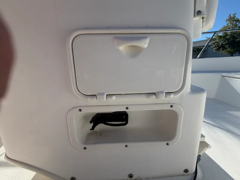 Slide: The Image of Boston Whaler 170 MONTAUK 2012 - 13