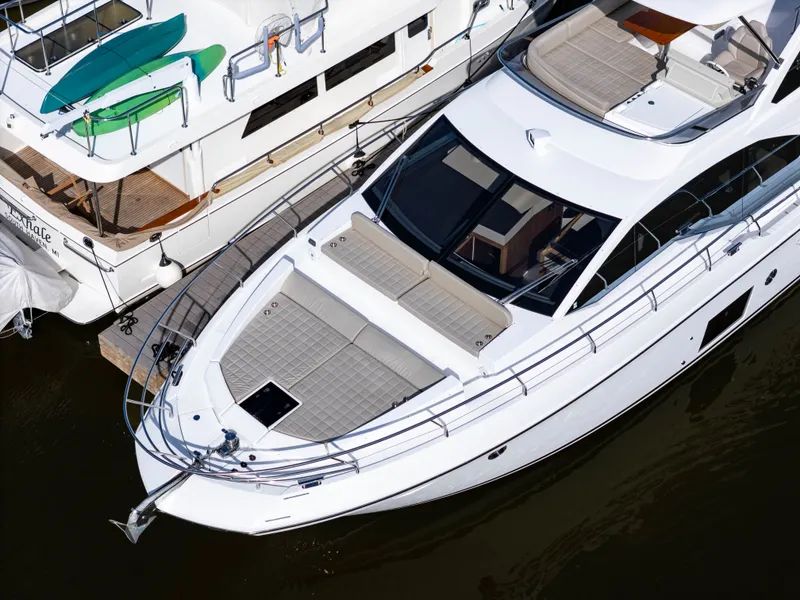 Slide: The Image of Azimut 50 FLY 2018 - 41