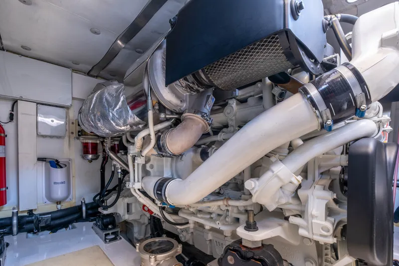 Slide: The Image of Azimut 50 FLY 2018 - 38