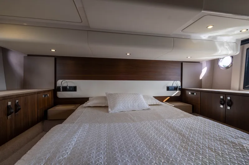 Slide: The Image of Azimut 50 FLY 2018 - 29