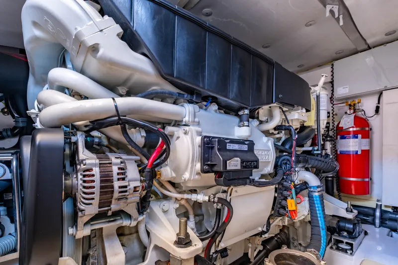 Slide: The Image of Azimut 50 FLY 2018 - 44