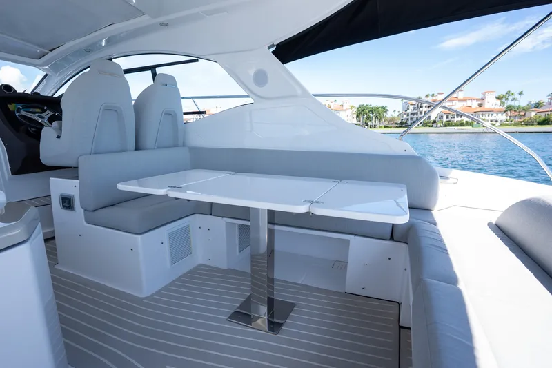 Slide: The Image of Azimut ATLANTIS 45 2025 - 50