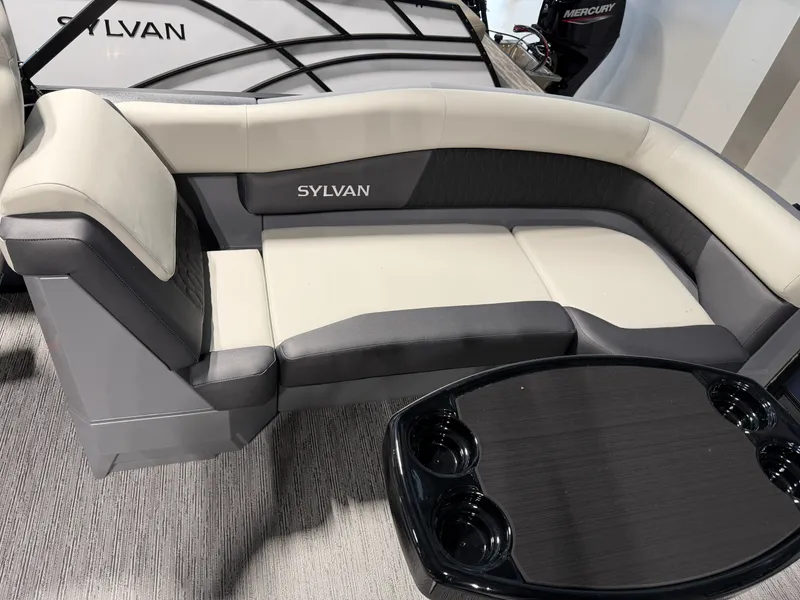 Slide: The Image of Sylvan R-22 LZ DH 2027 - 21