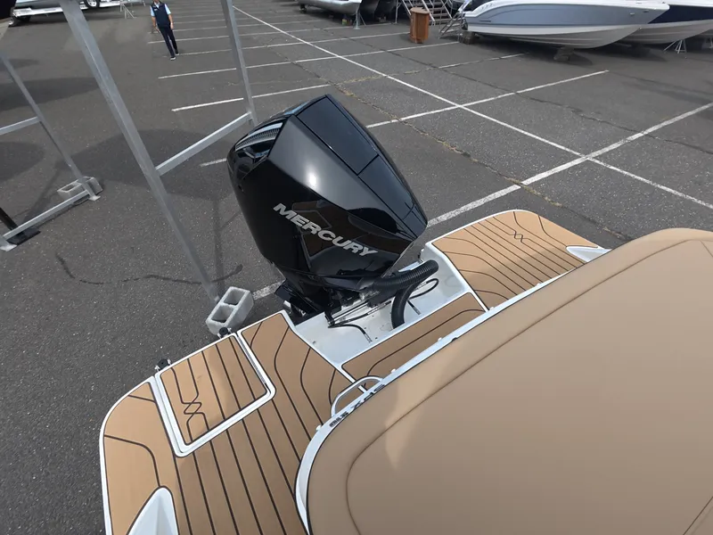 Slide: The Image of Sea Ray SPX 210 Outboard 2027 - 3