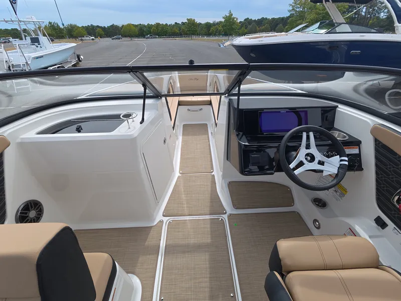 Slide: The Image of Sea Ray SPX 210 Outboard 2027 - 10
