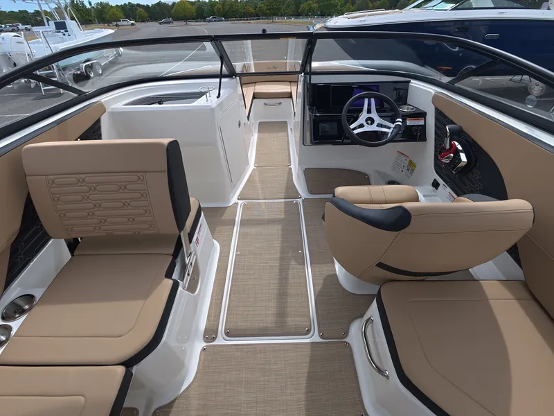 Slide: The Image of Sea Ray SPX 210 Outboard 2027 - 9