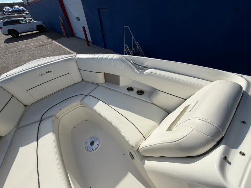 Slide: The Image of Sea Ray 250 SLX 2007 - 16
