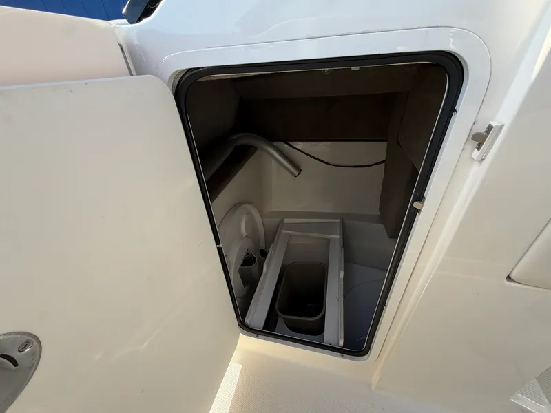 Slide: The Image of Sea Ray 250 SLX 2007 - 18