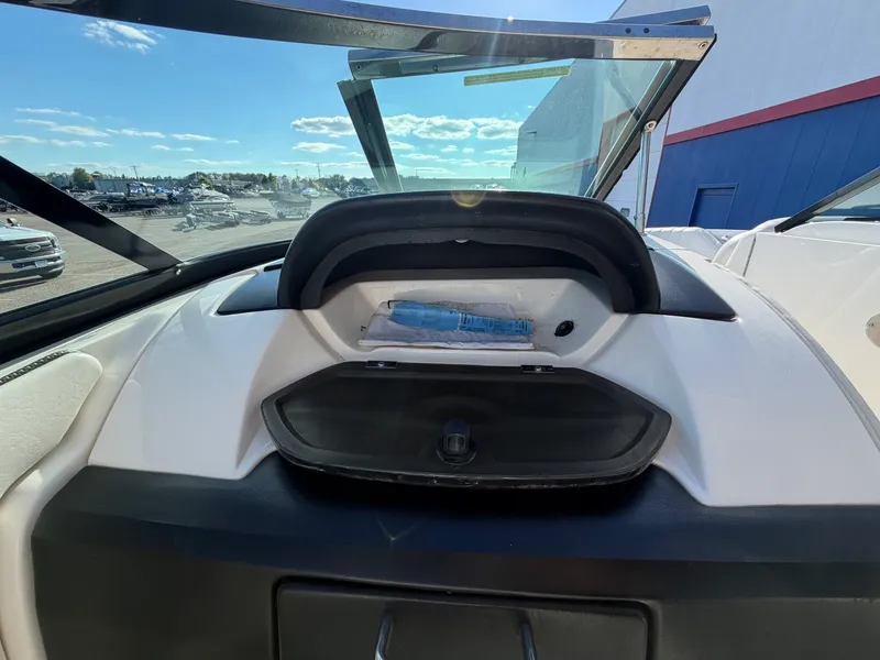 Slide: The Image of Sea Ray 250 SLX 2007 - 23