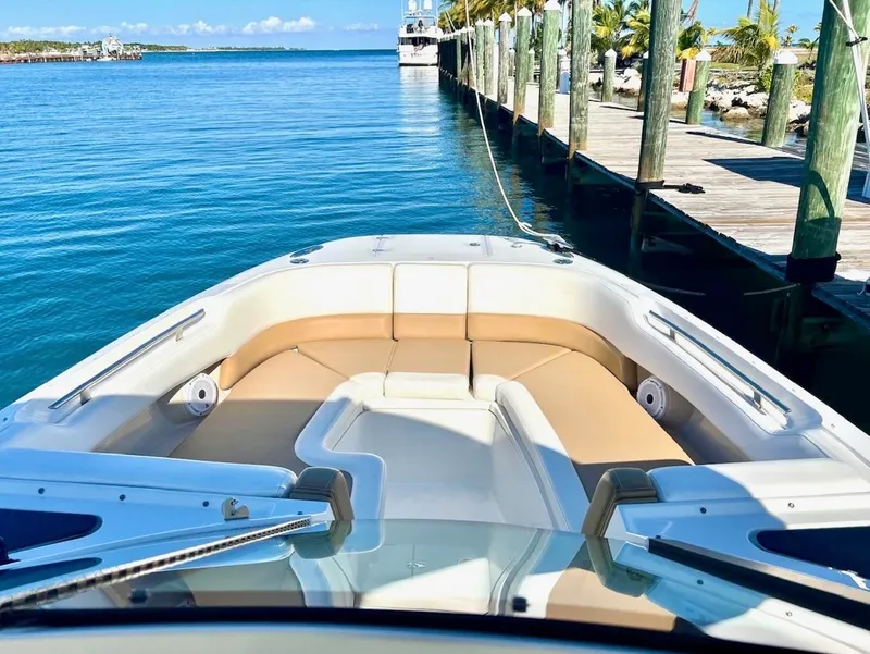 Slide: The Image of Boston Whaler 320 VANTAGE 2016 - 5
