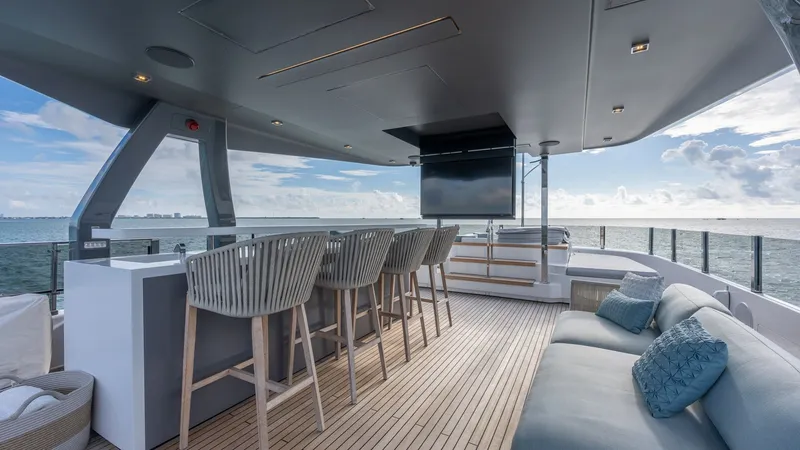 Slide: The Image of Custom Navetta 33 2023 - 47