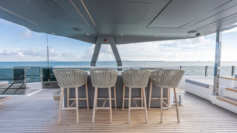 Slide: The Image of Custom Navetta 33 2023 - 42