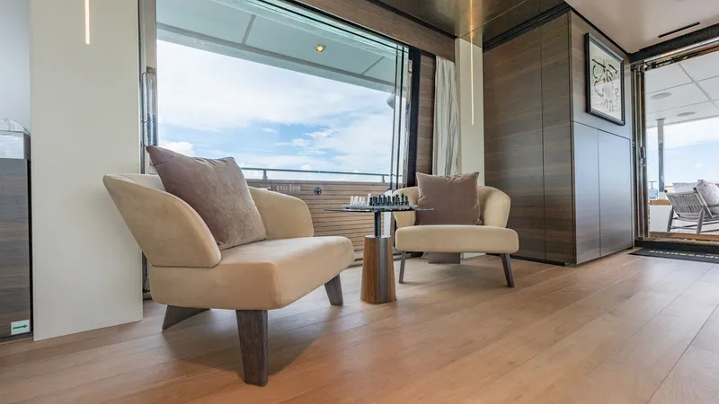 Slide: The Image of Custom Navetta 33 2023 - 61
