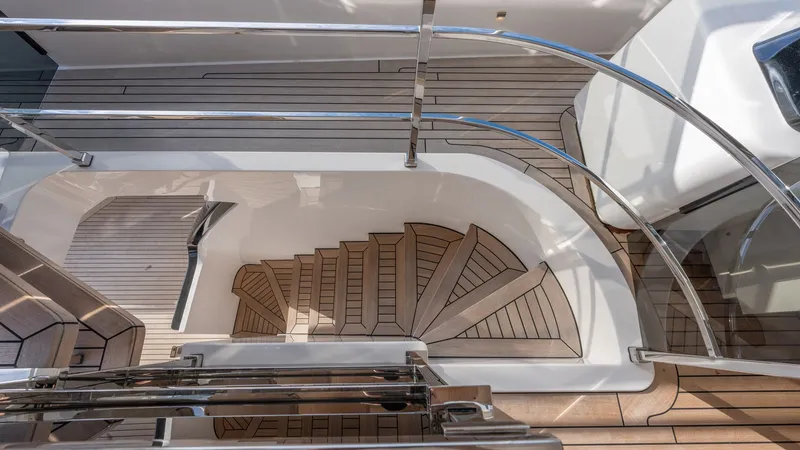 Slide: The Image of Custom Navetta 33 2023 - 33