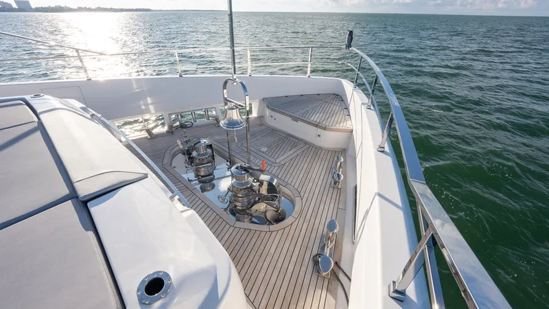 Slide: The Image of Custom Navetta 33 2023 - 23