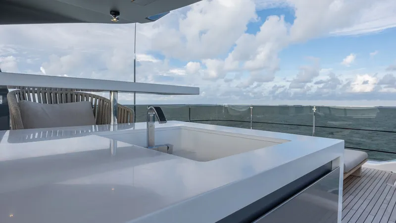 Slide: The Image of Custom Navetta 33 2023 - 40