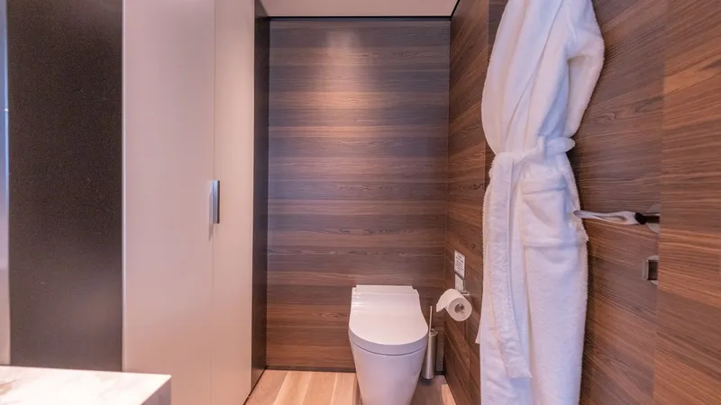 Slide: The Image of Custom Navetta 33 2023 - 84