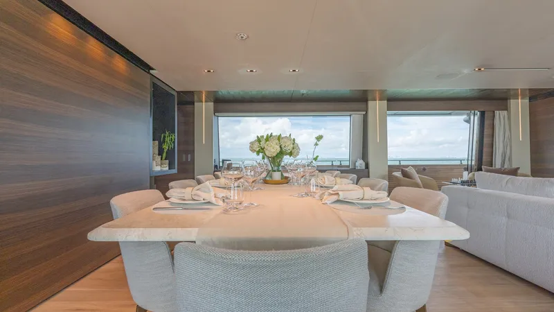 Slide: The Image of Custom Navetta 33 2023 - 60