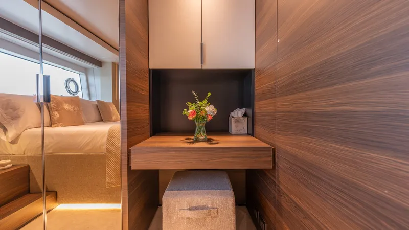 Slide: The Image of Custom Navetta 33 2023 - 86