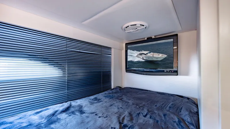 Slide: The Image of Pershing 80 2010 - 86
