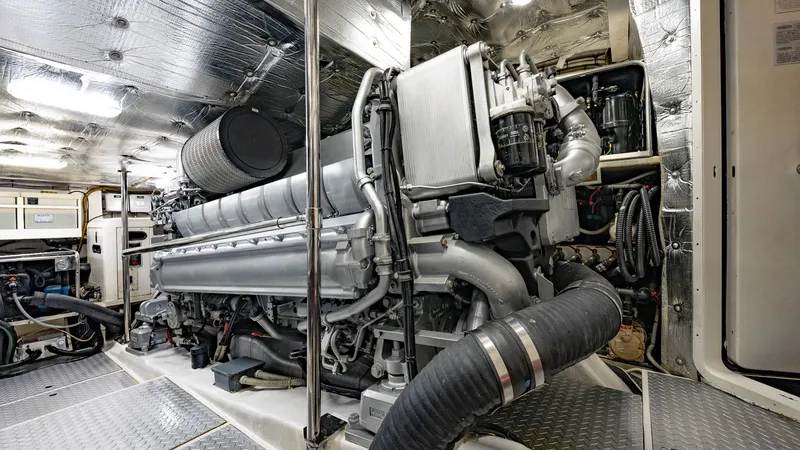 Slide: The Image of Pershing 80 2010 - 94