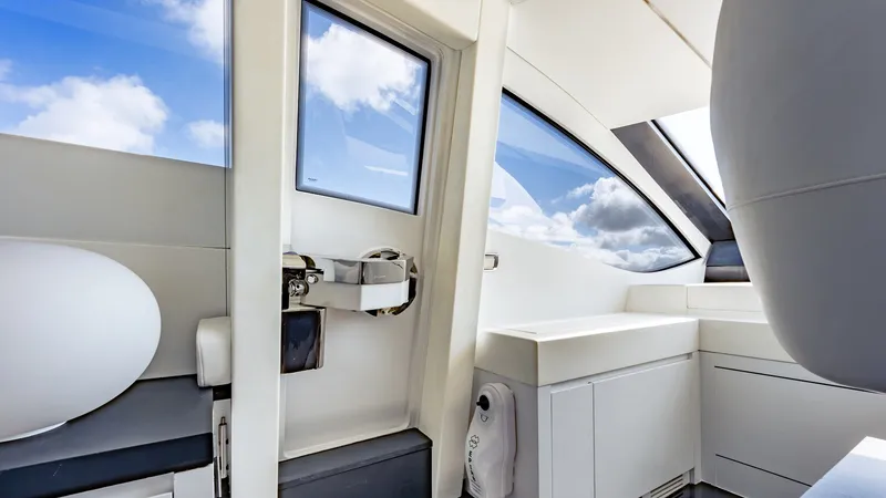 Slide: The Image of Pershing 80 2010 - 46
