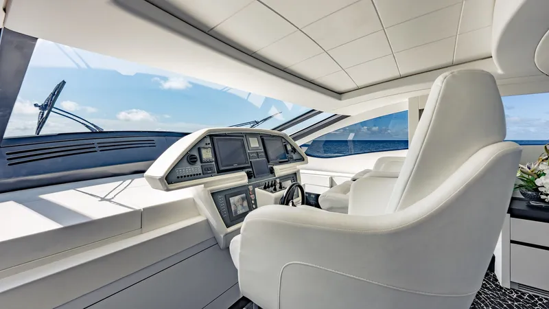 Slide: The Image of Pershing 80 2010 - 41
