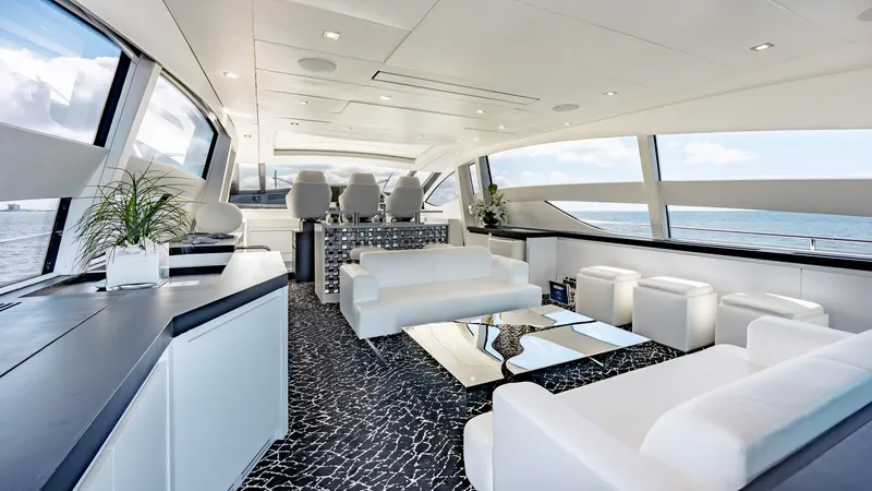 Slide: The Image of Pershing 80 2010 - 32
