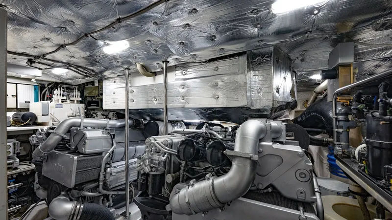 Slide: The Image of Pershing 80 2010 - 92