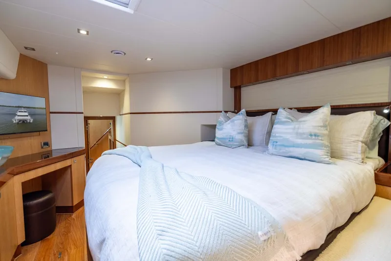 Slide: The Image of Horizon Motor Yachts PC65 2019 - 44