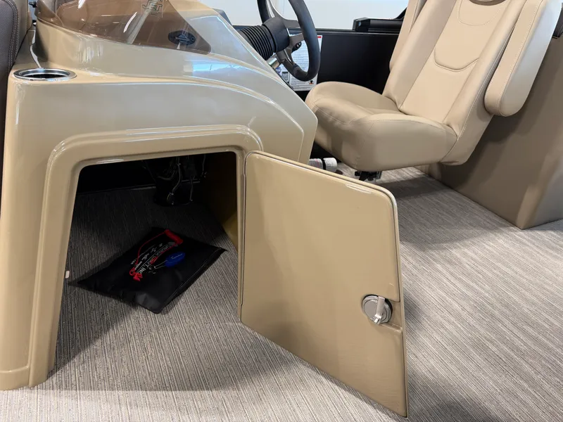 Slide: The Image of Sylvan MIRAGE 822 LZ 2027 - 20