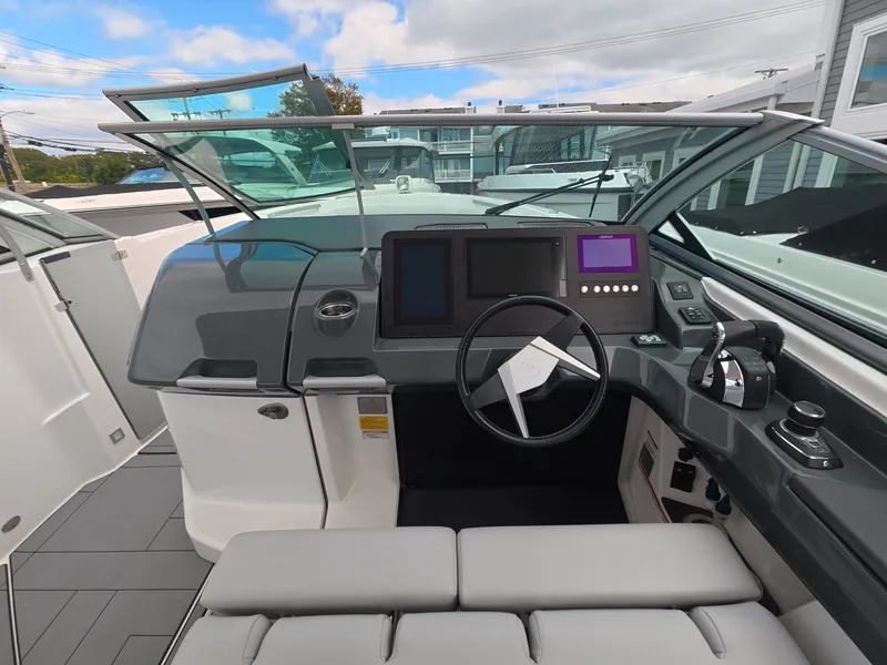Slide: The Image of Aviara AV32 Outboard 2021 - 14
