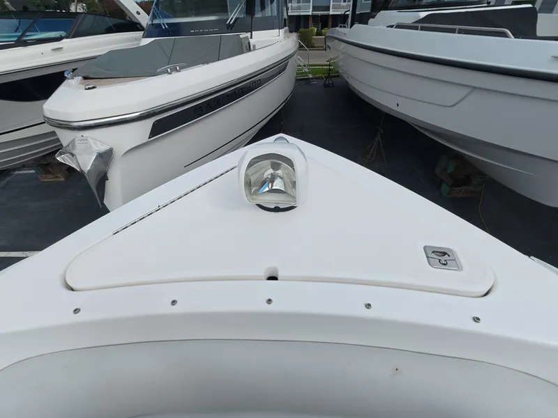 Slide: The Image of Aviara AV32 Outboard 2021 - 25