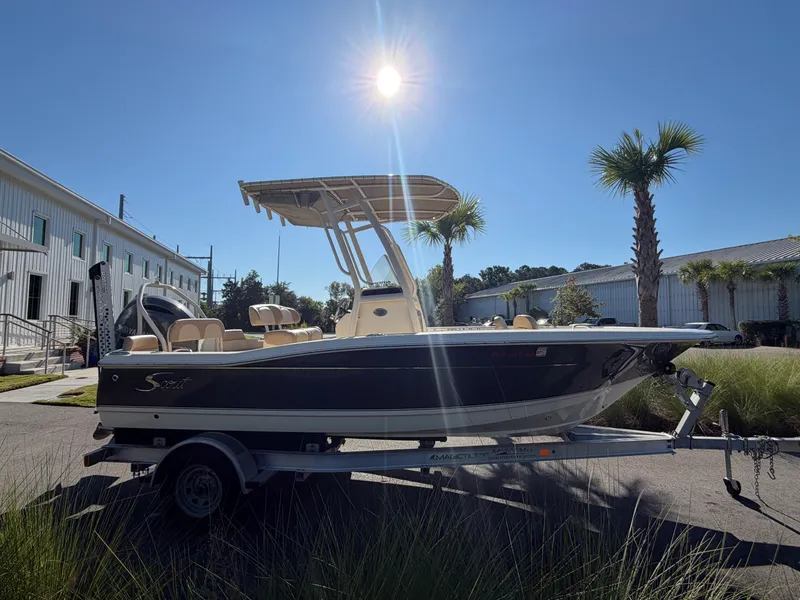 The Image of Scout 195 SPORTFISH 2023 - 0