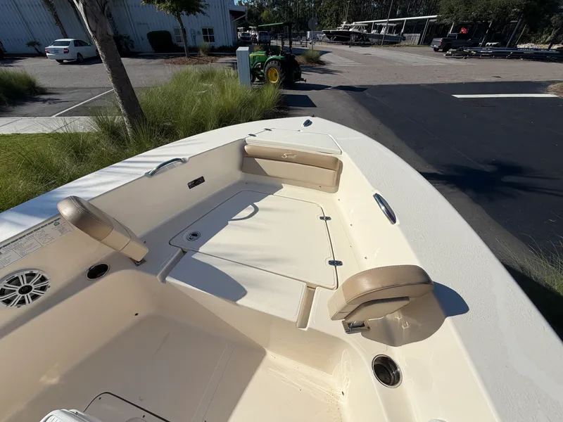 Slide: The Image of Scout 195 SPORTFISH 2023 - 17