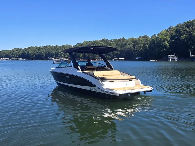 Slide: The Image of Sea Ray SLX 280 2027 - 43