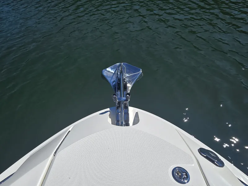Slide: The Image of Sea Ray SLX 280 2027 - 32